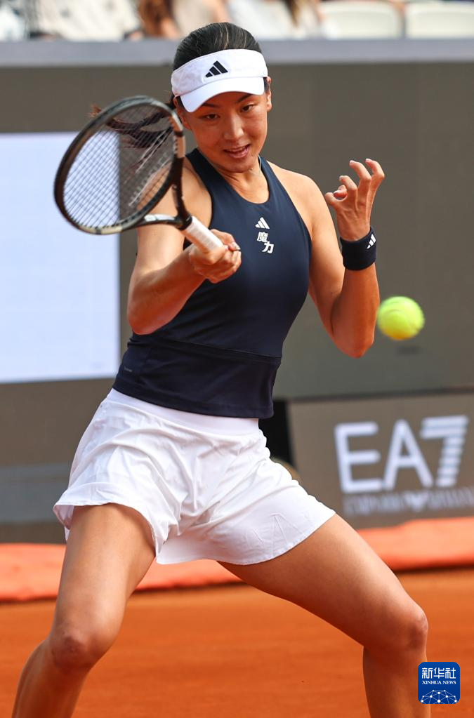 网球——WTA1000罗马站：王欣瑜无缘晋级