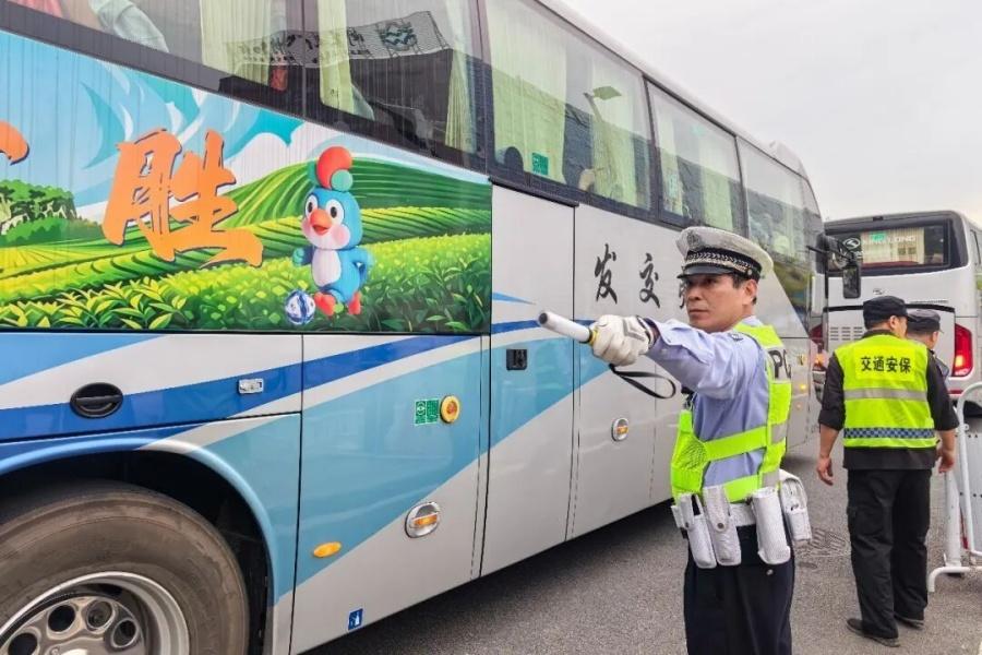 25分钟“清空”4.8万人,闽超这支“队伍”是怎么做到的?