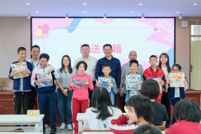 中建二局（厦门）建设有限公司工会与厦门市翔安区启航学校工会开展联建共建主题活动