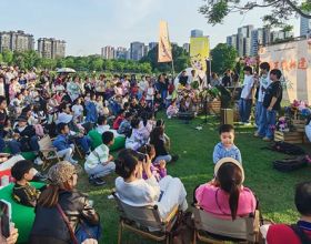 周末戏相逢——“乐享晋安”草地音乐会举办