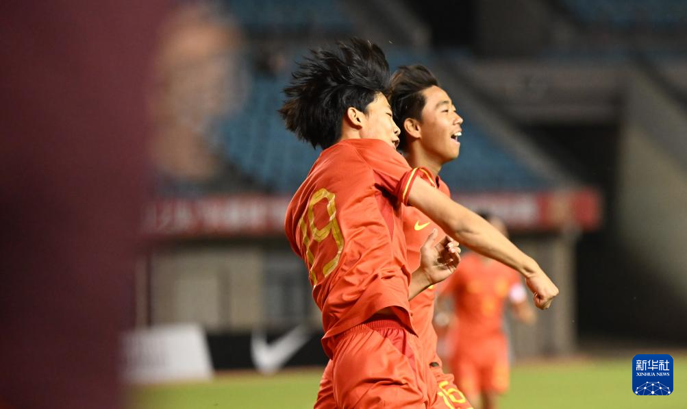 呼和浩特国际青年足球锦标赛:中国U16队胜塔吉克斯坦U16队