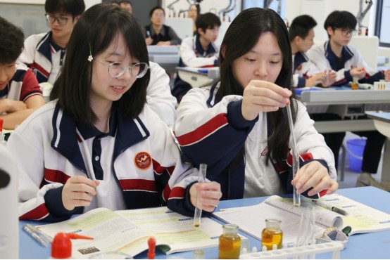 无界课堂：福州这所高中激发学生更多可能