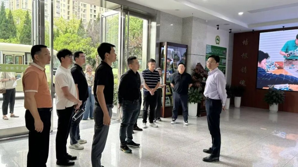 漳州立人教育集团与科大讯飞签署战略合作协议 共启AI赋能民办教育新征程