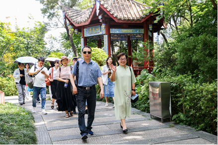 “寻脉屏山·解码闽都——中轴线起点的古城记忆”活动在福州举办