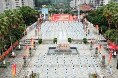 福建大田：千余名老人共舞太极拳