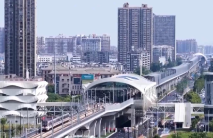 跨省打卡成日常 文旅消费更火热