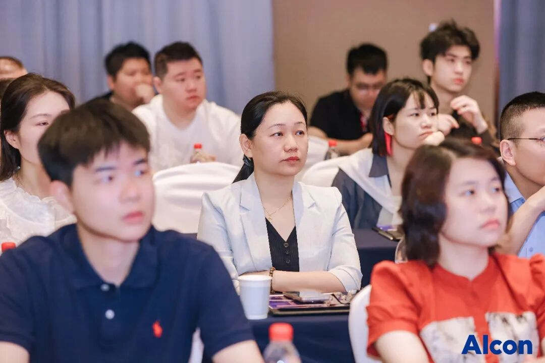 福州爱尔眼科屈光手术团队参加闽赣省区屈光学术专题会，共探行业发展新方向