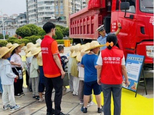 平安产险泉州中心支公司：古城双防线 平安护万家