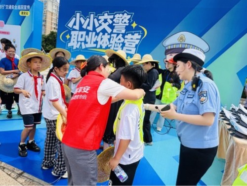 平安产险泉州中心支公司：古城双防线 平安护万家