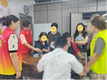 平安产险福州中心支公司：开展社区公益服务 共建安心和谐社区