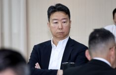 外行管交通“作茧自缚”！台交通部门负责人被困高铁耽误开会