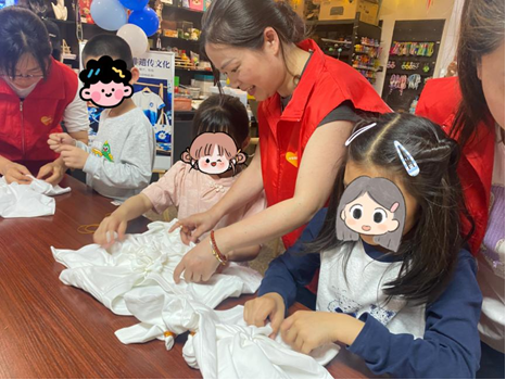 平安产险宁德中心支公司：蓝白染童心 非遗传文化