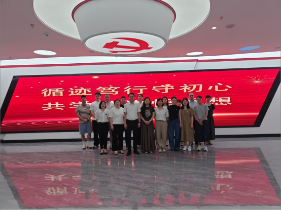人保财险福州福清支公司：联学共进悟思想 笃行实干守初心