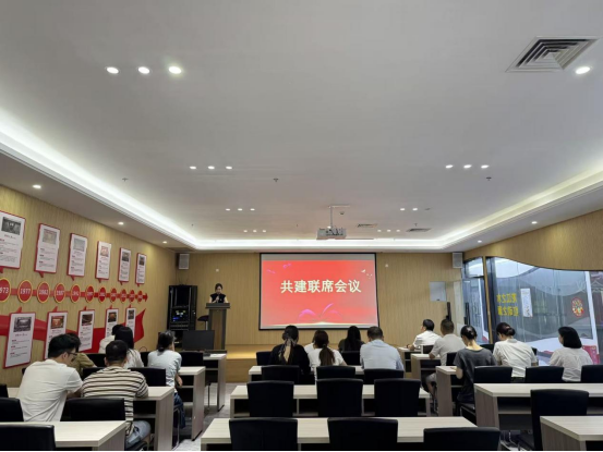 人保财险福州福清支公司：联学共进悟思想 笃行实干守初心