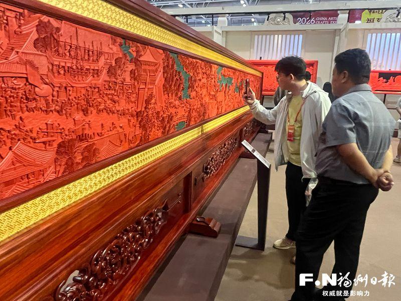 12万余件作品亮相2026中国工艺美术博览会
