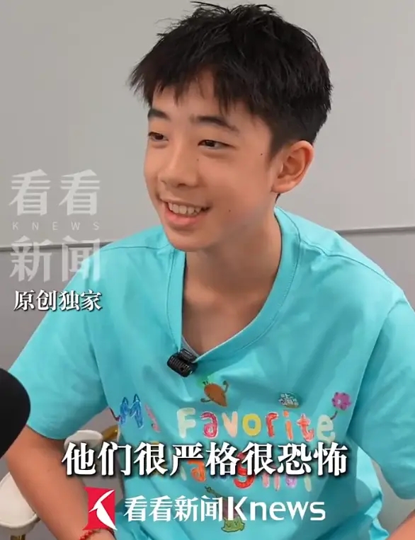Jasper曝陈小春应采儿对学业要求很严格 透露将去英国学习 