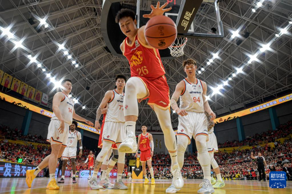 CBA总决赛：浙江浙商证券胜上海久事