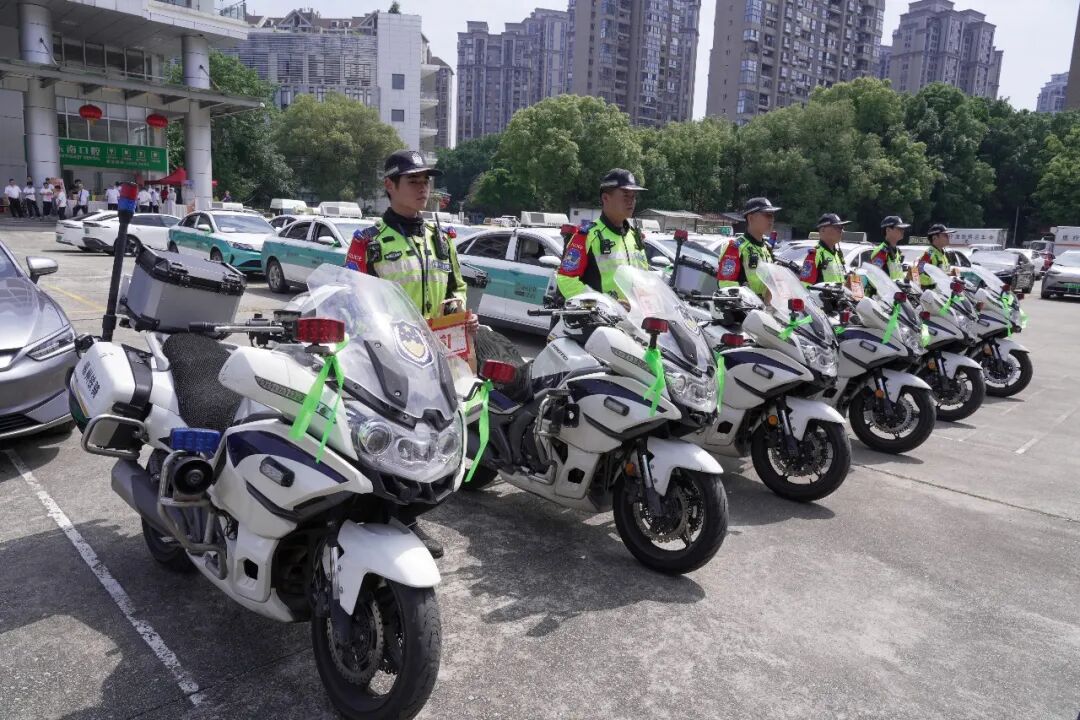 超1007辆爱心车！福建高考公益直通车正式开启！