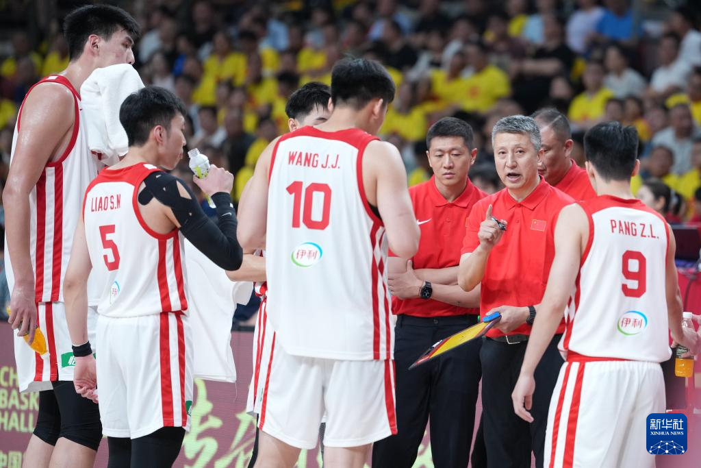 男篮热身赛：中国队胜塞尔维亚KK FMP俱乐部队