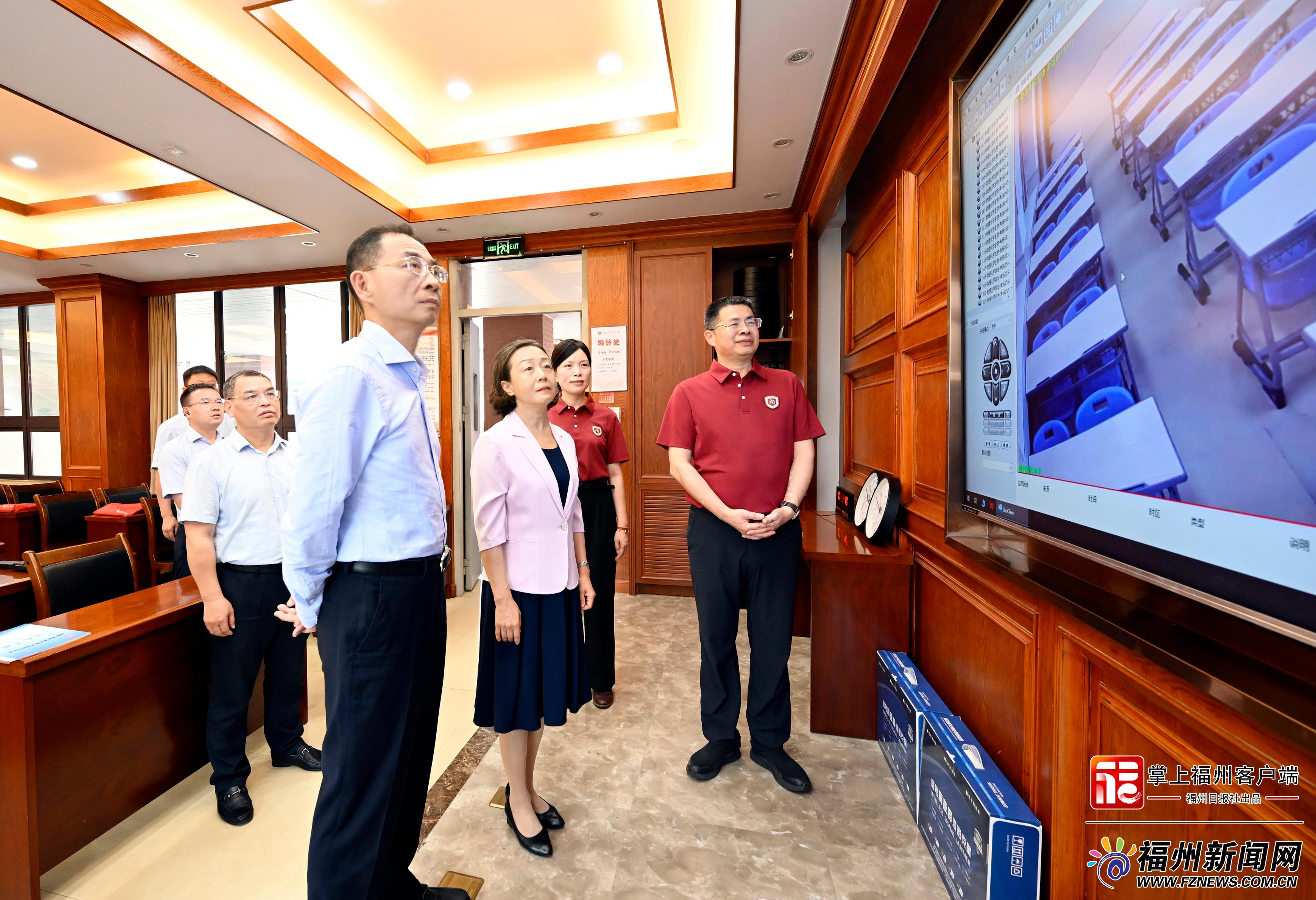 郭宁宁吴贤德检查高考考前准备工作