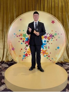 麦当劳中国41位餐厅总经理获颁全球雷·克洛克奖