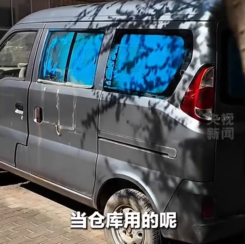 僵尸车车主拒拖车 交警:不需要你同意