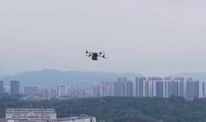 无人机“空运”通关 黄埔综保区跑出外贸加速度