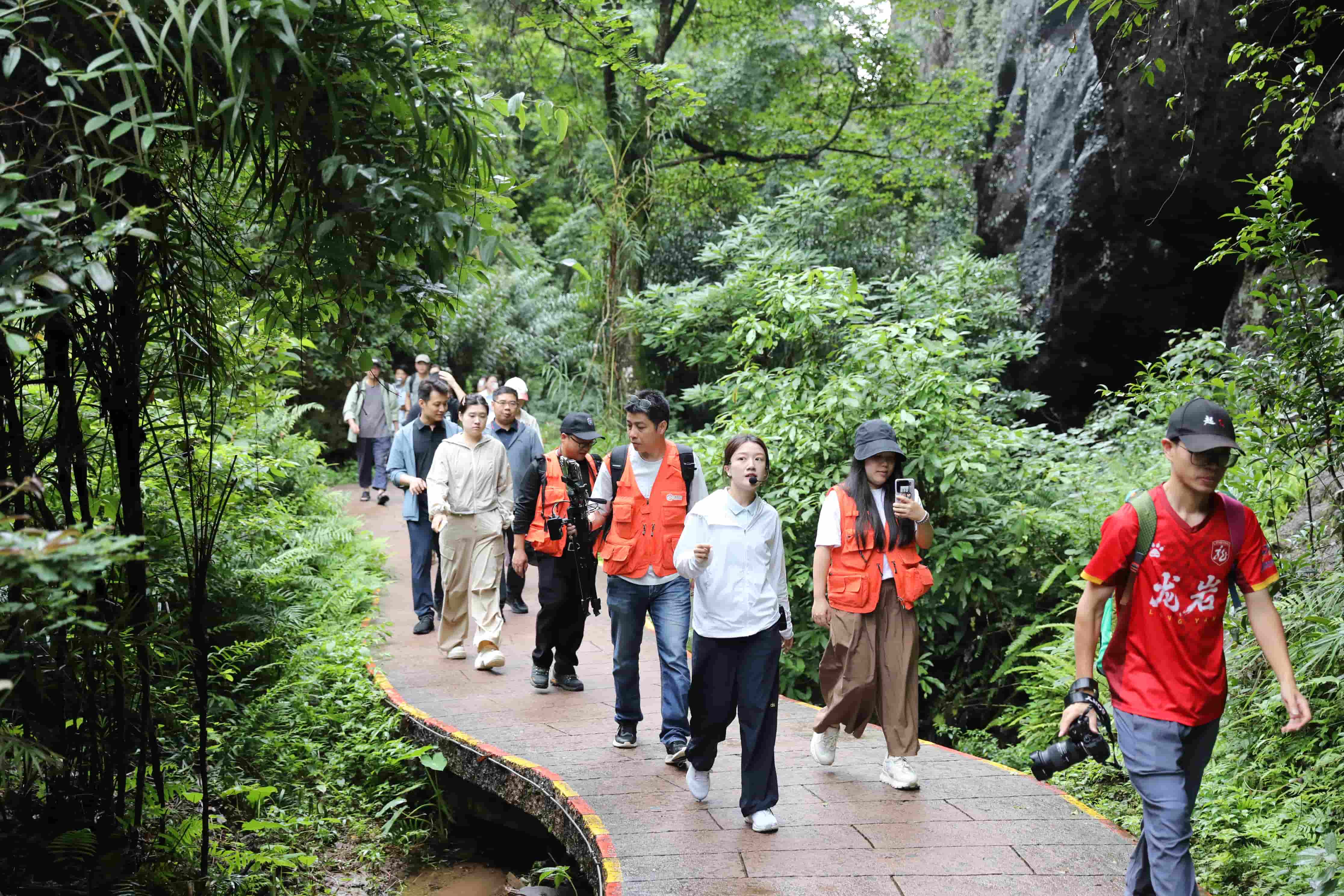 “福农优品・我在家乡等你来”网络直播活动走进连城