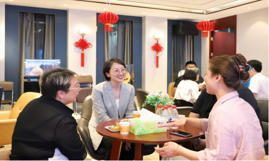 金融搭桥促融合 同心聚力一家亲