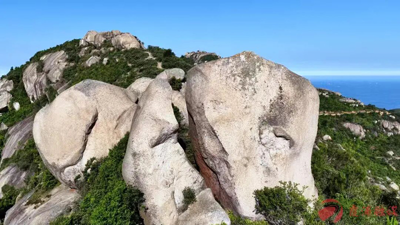 霞浦东冲半岛南端的仙人顶三面环海，山顶怪石嶙峋，风姿奇绝，犹如仙人幻化之地。霞浦新闻网记者 张羽 摄