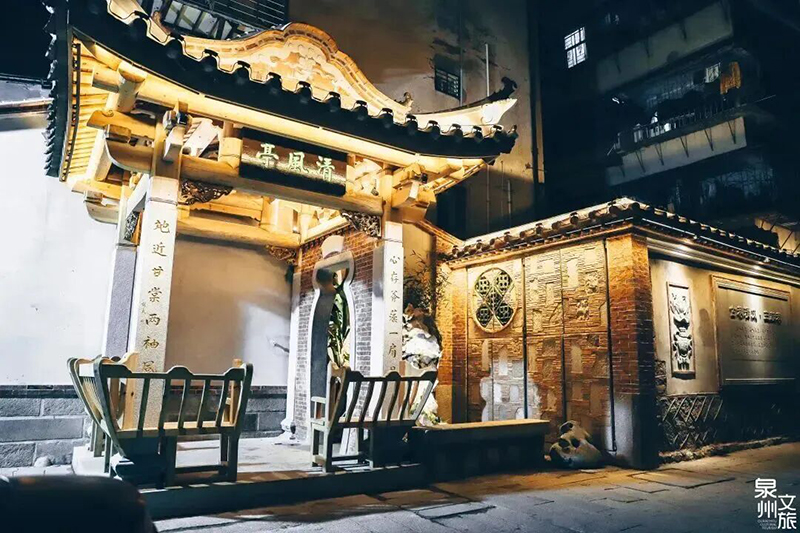 在泉州，南音不是只存在于舞台上的古乐，它常常从古厝、茶馆、街巷深处缓缓响起。图源：泉州文旅