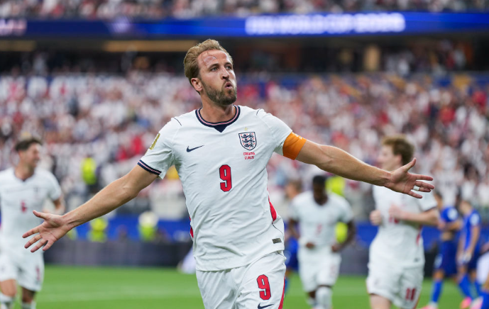 世界杯 | 英格兰4:2战胜克罗地亚 凯恩平队史世界杯进球纪录