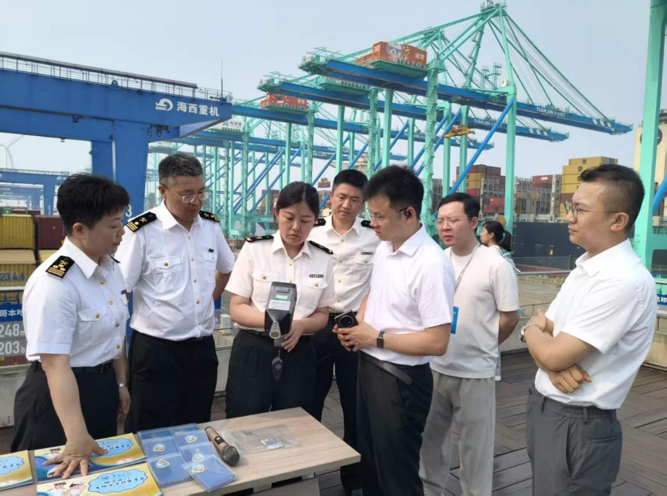 探访“智慧零碳”码头 感受天津港创新实践