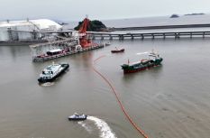 共护蔚蓝海岸 闽浙开展船舶溢油应急联合演习