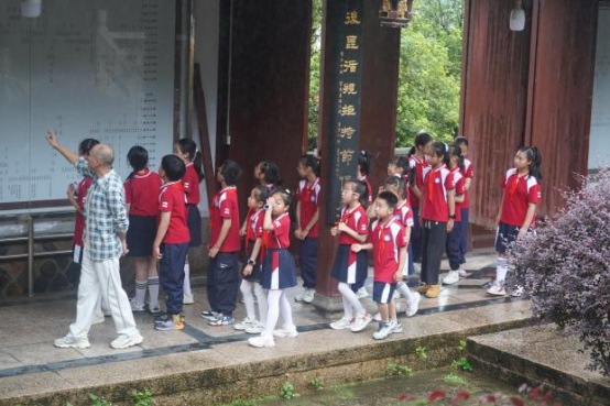古田县鹤塘镇：红领巾飘扬古祠，孝友心润泽202