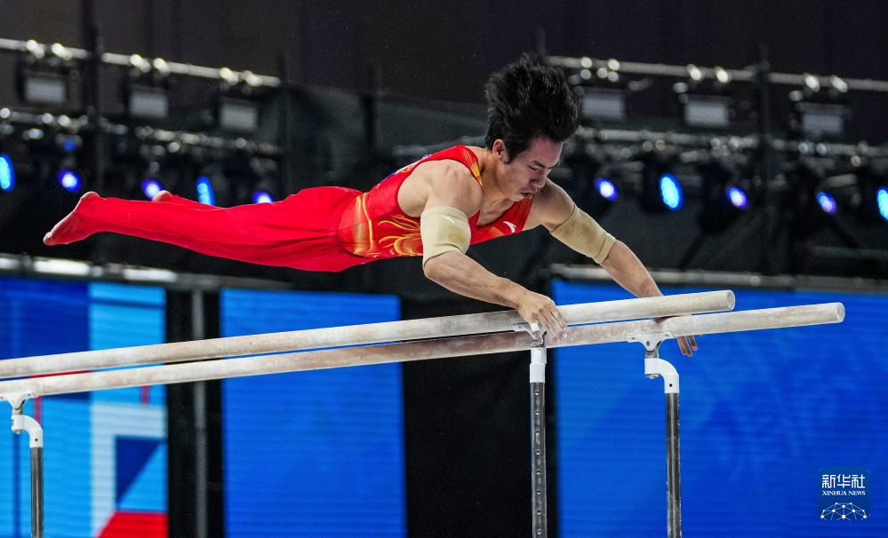 亚洲体操锦标赛:张博恒夺得男子双杠冠军