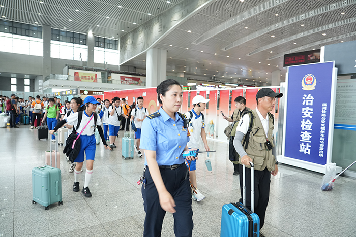 福州车站：高铁护航研学路 闽浙逐梦启新程