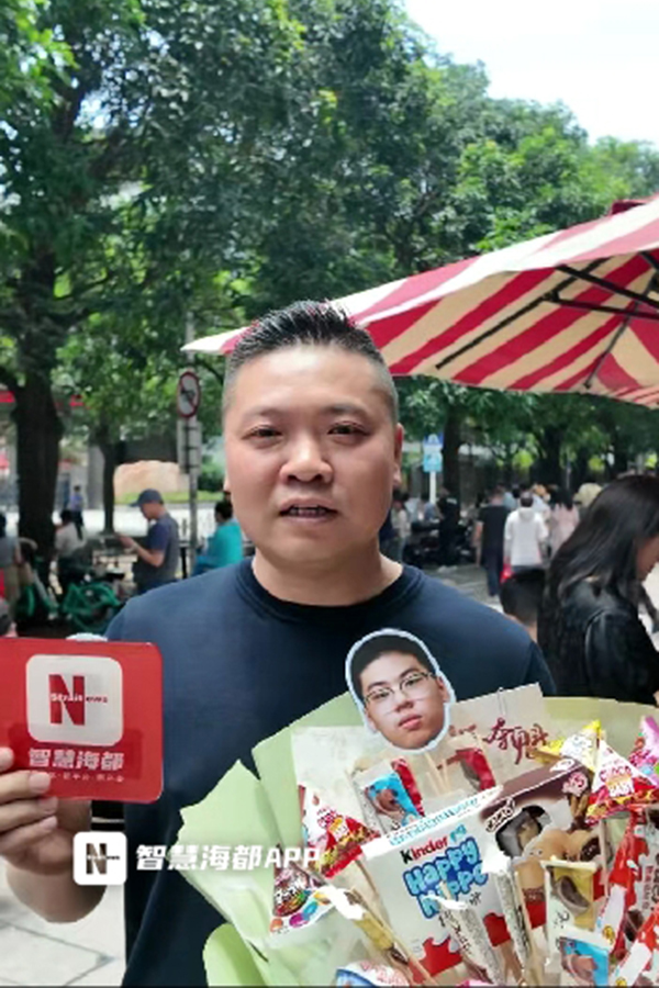 福建中考结束！考场外红色旗袍、鲜花、零食大礼包……
