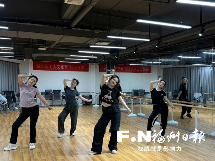 641个名额3分钟抢光 福州职工夜校为啥这么火？