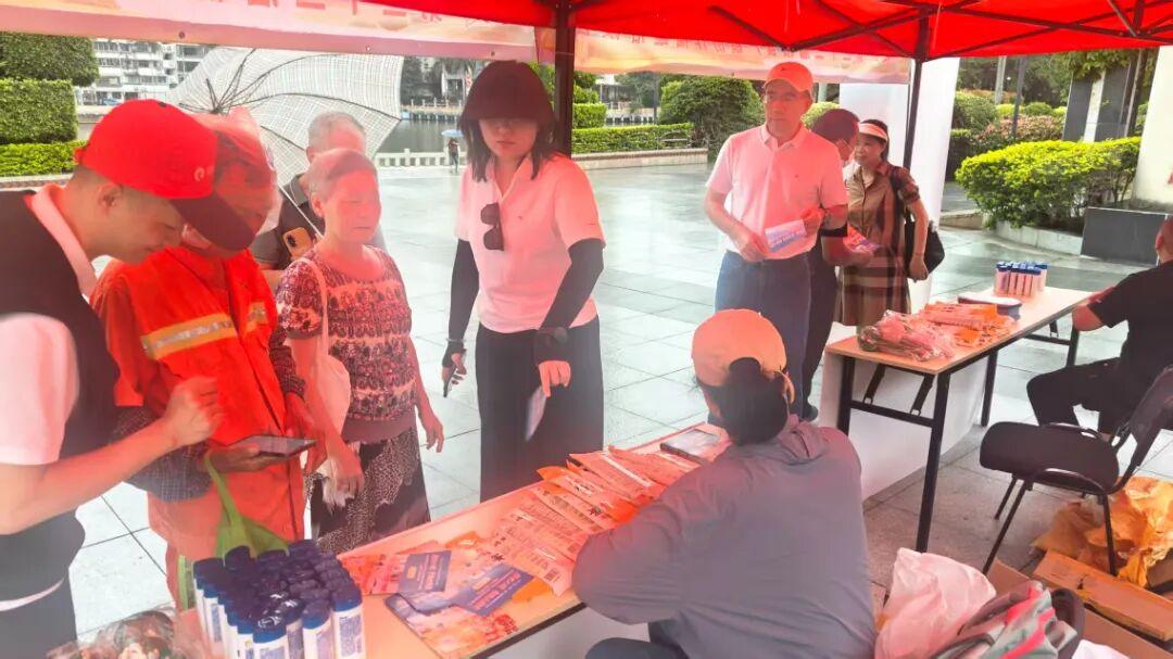 地推全城启动！粮洽会惠民福利进公园社区