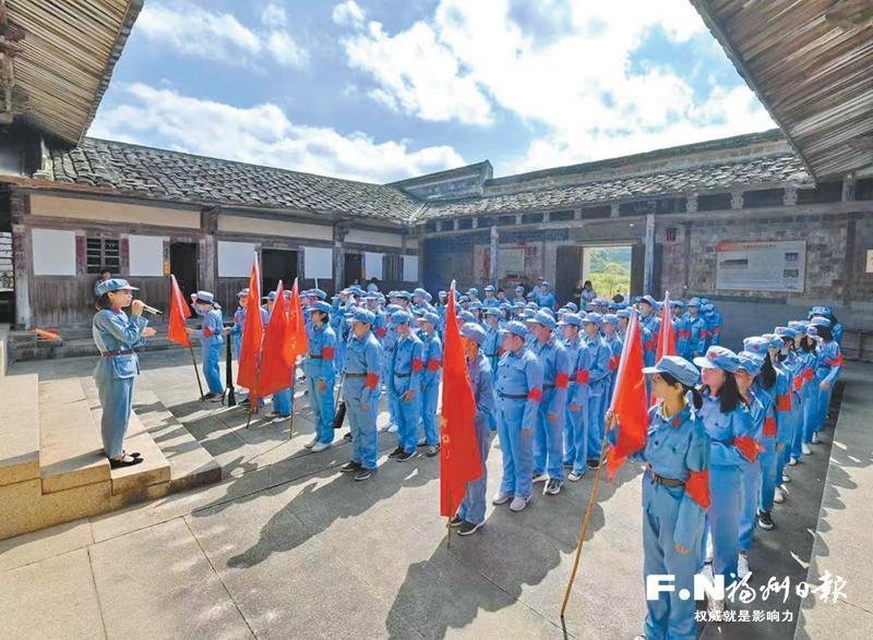 罗源:山海之间党旗红 明珠之城勇争先