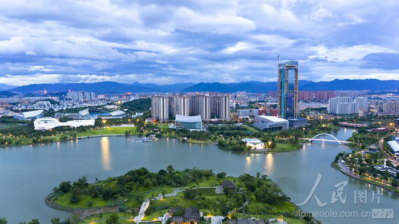 福建省福州市闽侯县，旗山湖公园风光。