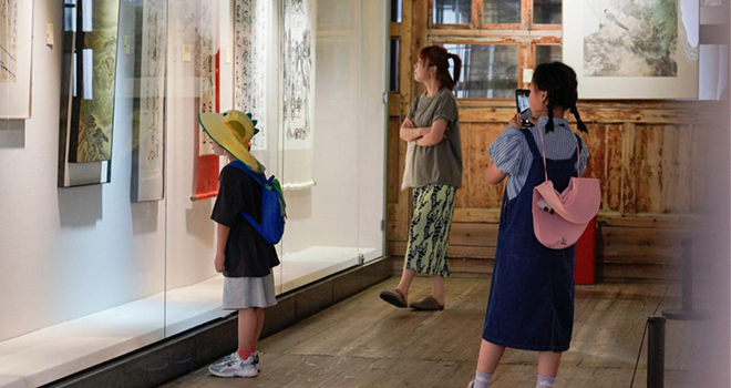 闽台美术名家作品在福建省海峡民间艺术馆展出