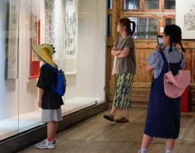闽台美术名家作品在福建省海峡民间艺术馆展出