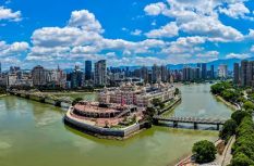 爱情岛⇌仓前公园⇌花海公园，解放大桥下一线牵！