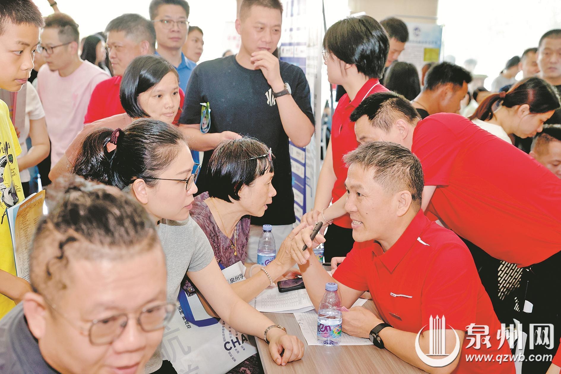 7月10日左右可查询中考成绩 一站式了解中招全流程