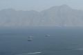 霍尔木兹海峡油轮通行“基本停止”