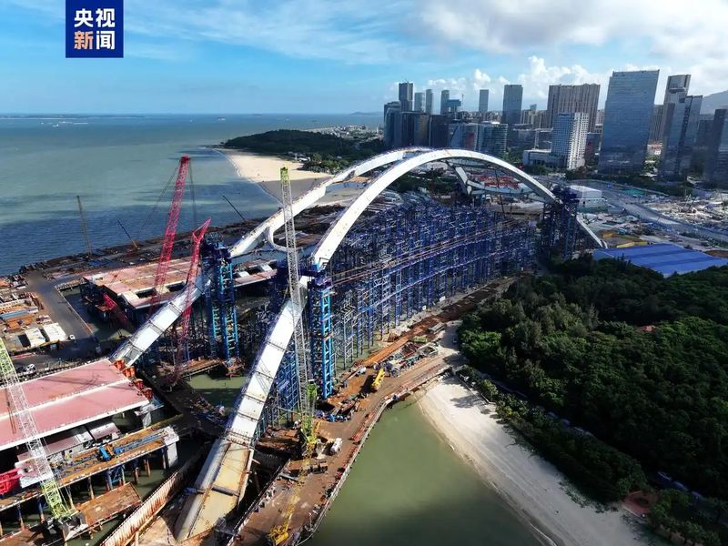 图为施工现场。总台记者 陈庚 摄