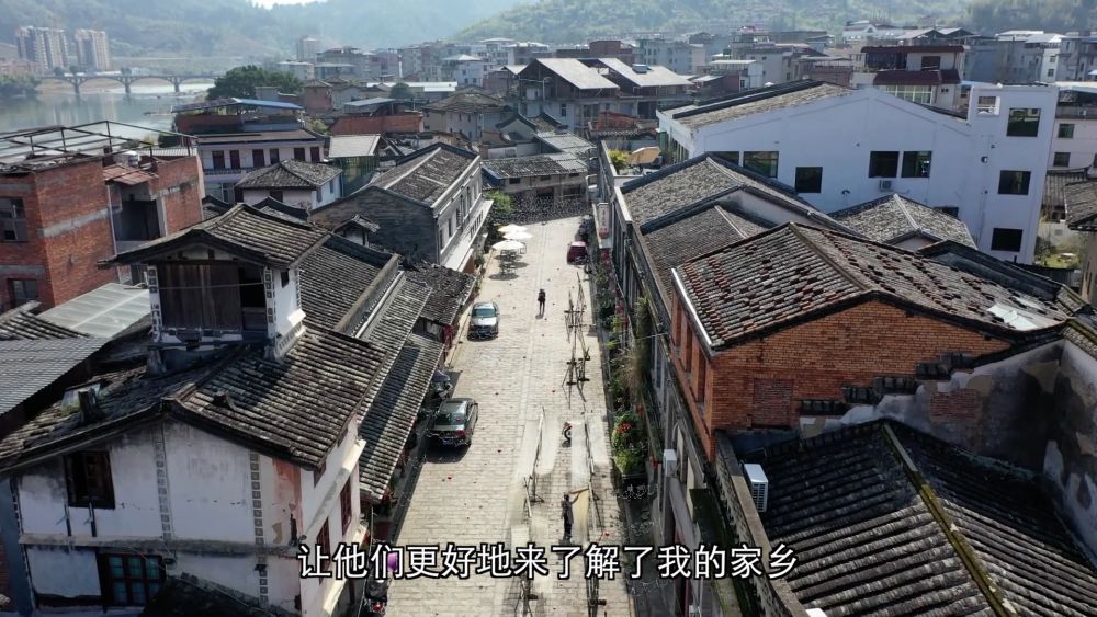 新华社点赞福州“90后”村支书：青春赴山海 归乡筑芳华