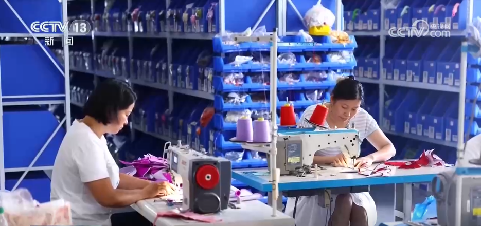 从“创意”到“爆款”,义乌以“极速响应”点燃世界“消费引擎”
